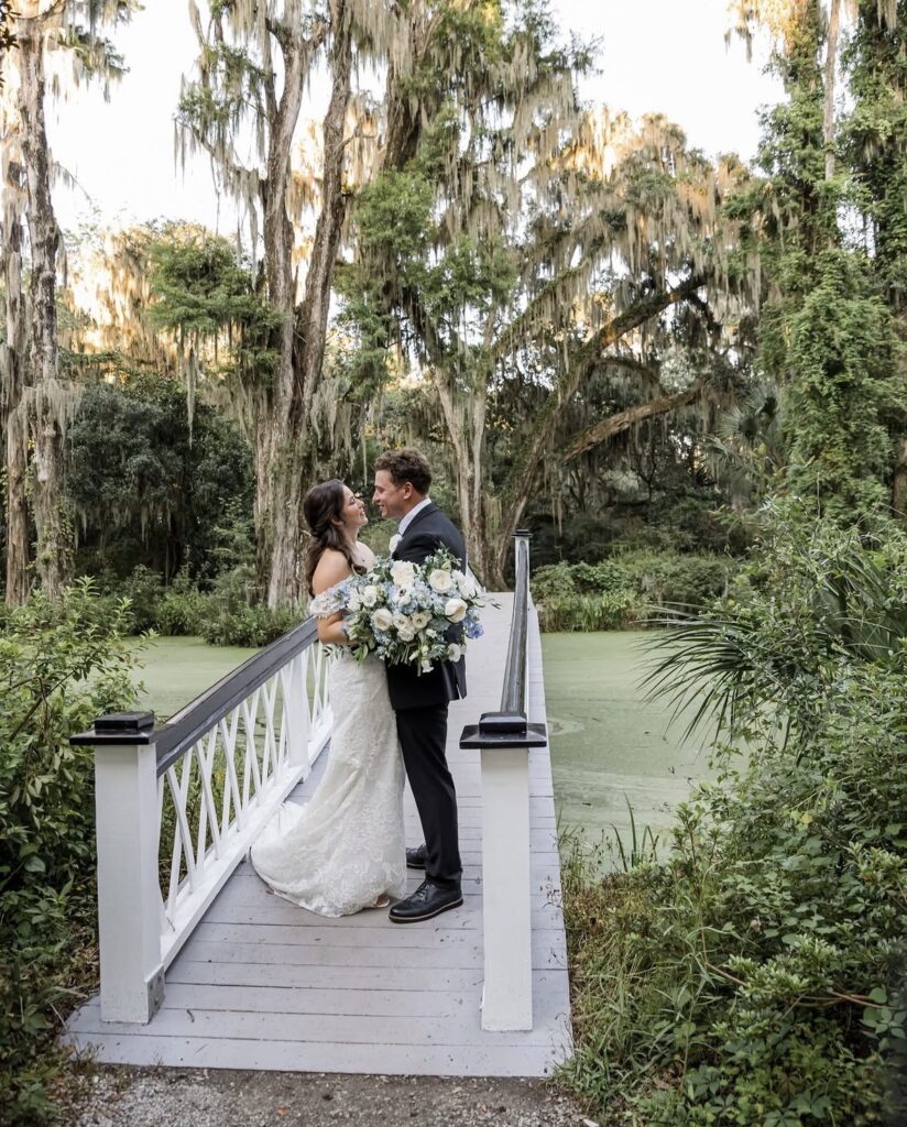 Magnolia Plantation wedding couple